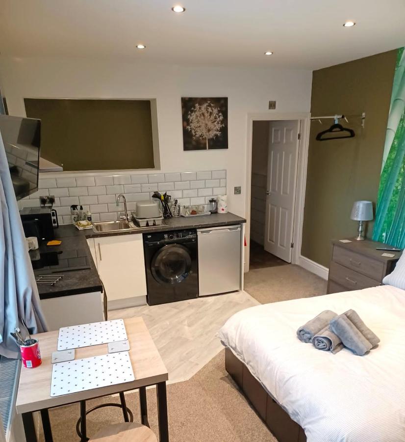 Contemporary 1 Bed Studio For Comfy Stay In Wigan Exteriér fotografie
